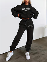 Women New York Print Fleece-Lined Hoodie & Jogger Set