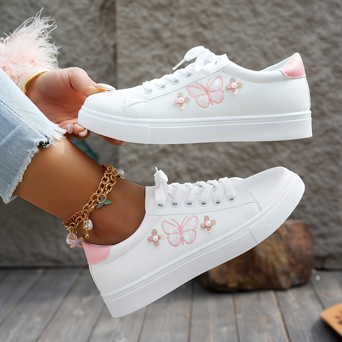 Women's Casual Low-Top Sneakers with Pink Butterfly Pattern - Round Toe Lace-Up Synthetic Cover Upper, Breathable Fabric Lining & Cushioned Insole, Durable Rubber Sole - All-Season Comfort Shoes for Casual Attire, Ladies Snea