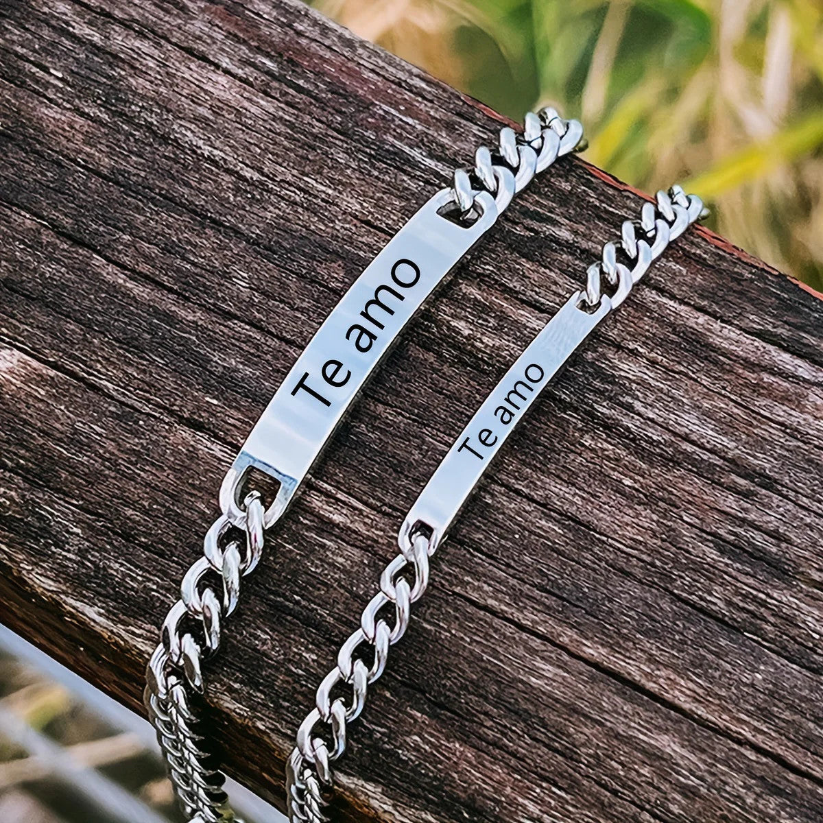 2pcs/ Set of Couple Bracelets, His Queen, Her King, And 'S Gift Accessories