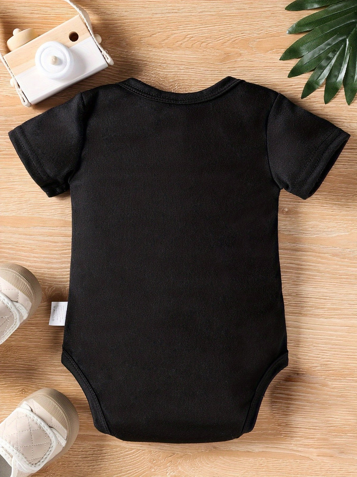 Boys "DON'T LOOK AT ME! THAT SMELL IS COMING FROM MY DAD Short-Sleeve Romper