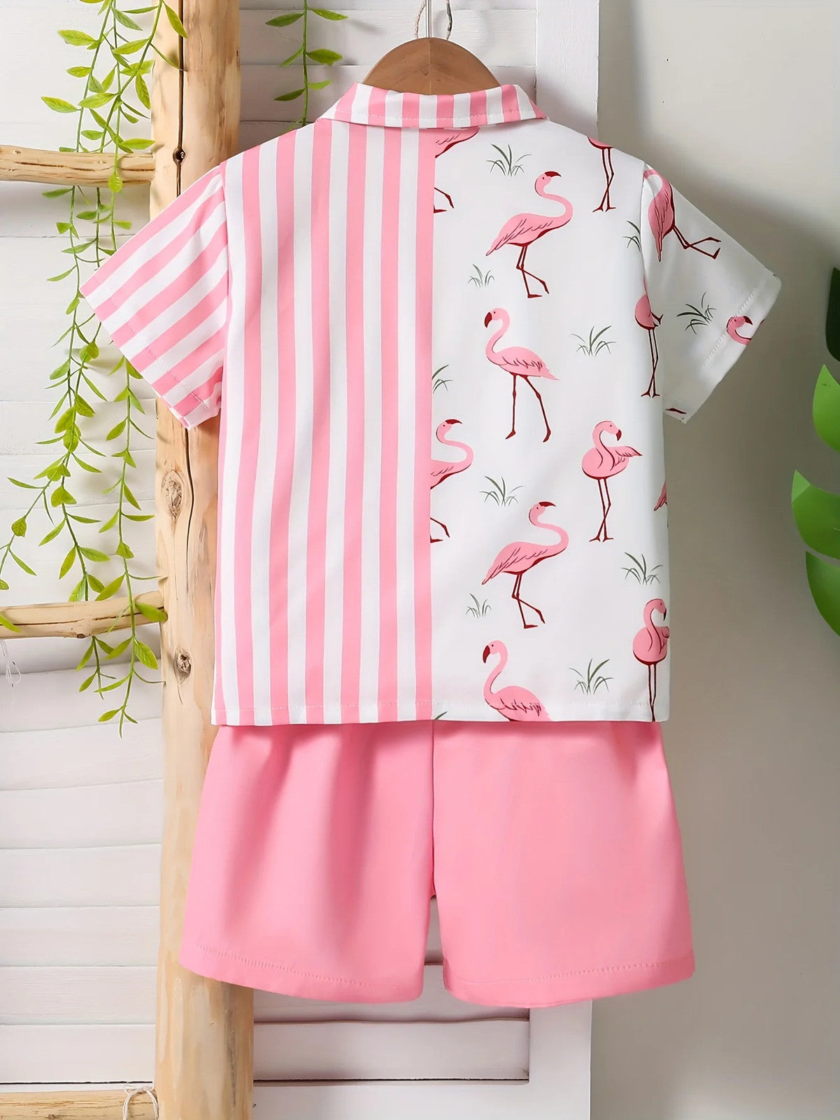 1 set (2pcs) - Youngsters'S Flamingo Print Short Sleeve Shirt and Shorts Set -