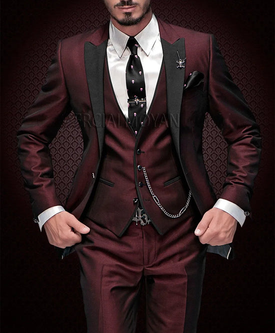 2023 New Arrival Peak Black Lapel Groom Tuxedos Burgundy Men Suits Wedding 3 Pieces(Jacket+Pant+Vest+Tie)traje de novio par